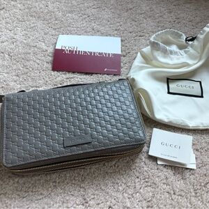 Gucci Microguccissma Double Zip
Wallet Bag Gray